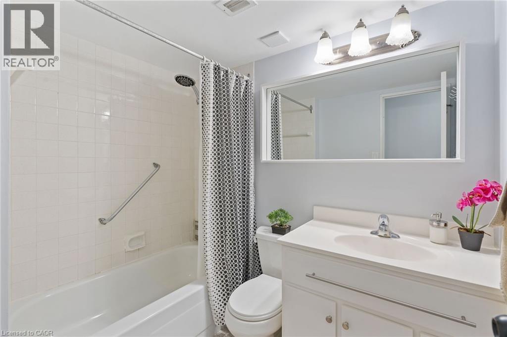 225 Harvard Place Unit# 611, Waterloo, Ontario  N2J 4H4 - Photo 35 - 40749627