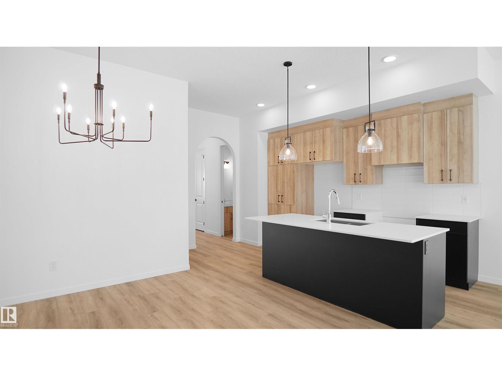 7507 Observer Ln Nw, Edmonton, Alberta  T5G 2S5 - Photo 6 - E4434272