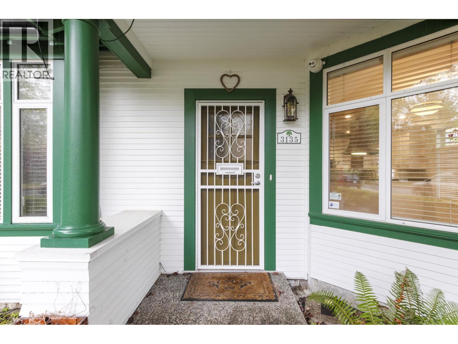 Property at 3135 MAPLE STREET image 4