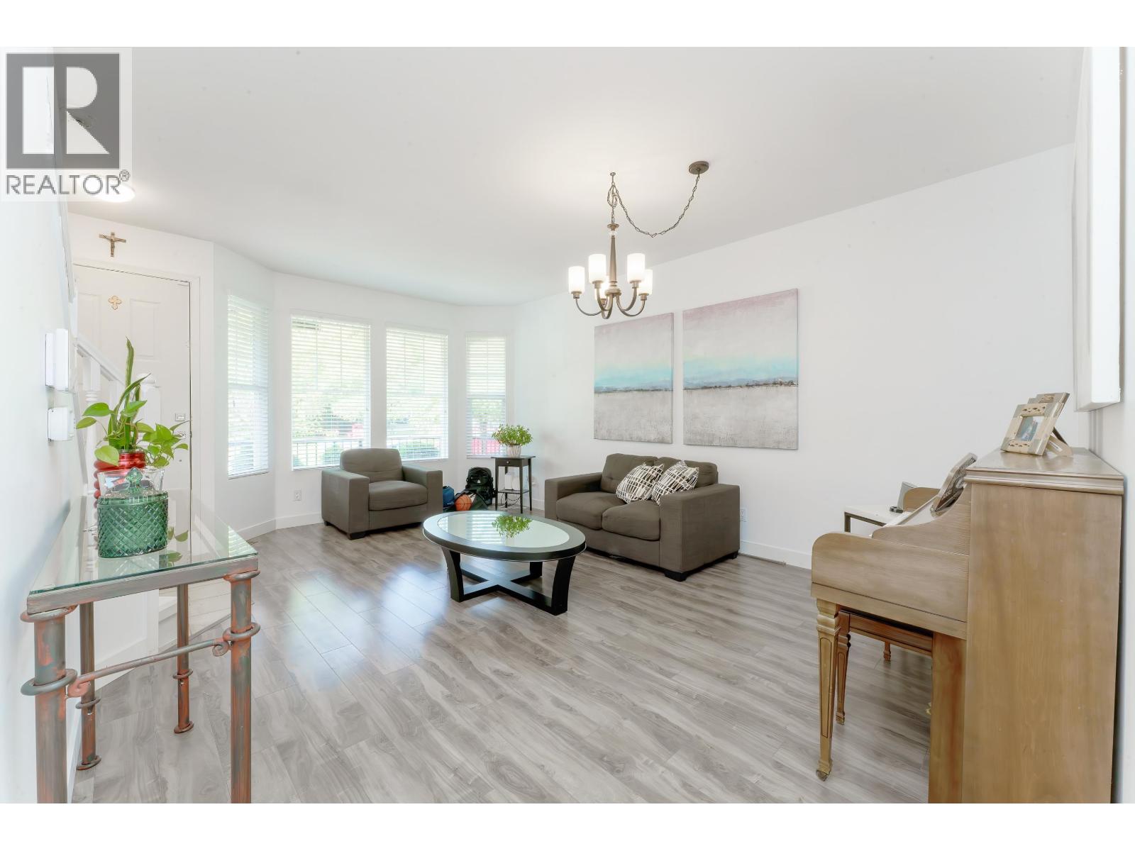 24386 101 Avenue, Maple Ridge, British Columbia V2W 1W8 - Photo 3 - R3038742