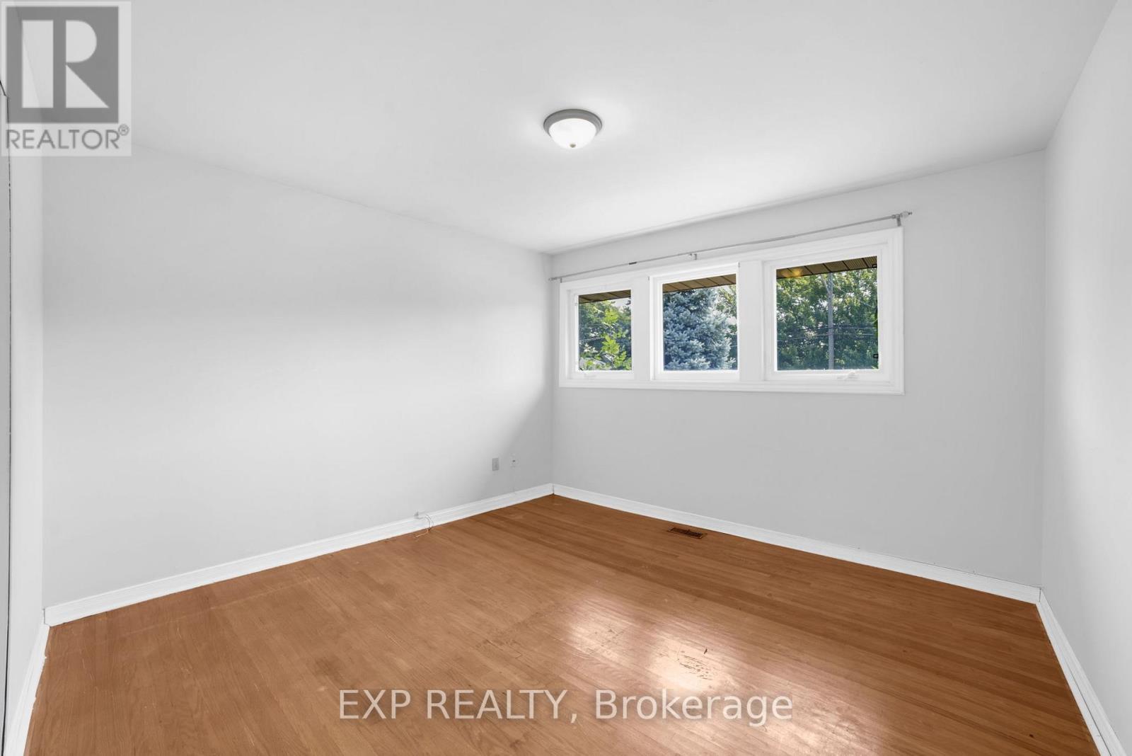 272 Upper Paradise Road, Hamilton, Ontario  L9C 5C2 - Photo 13 - X12353643