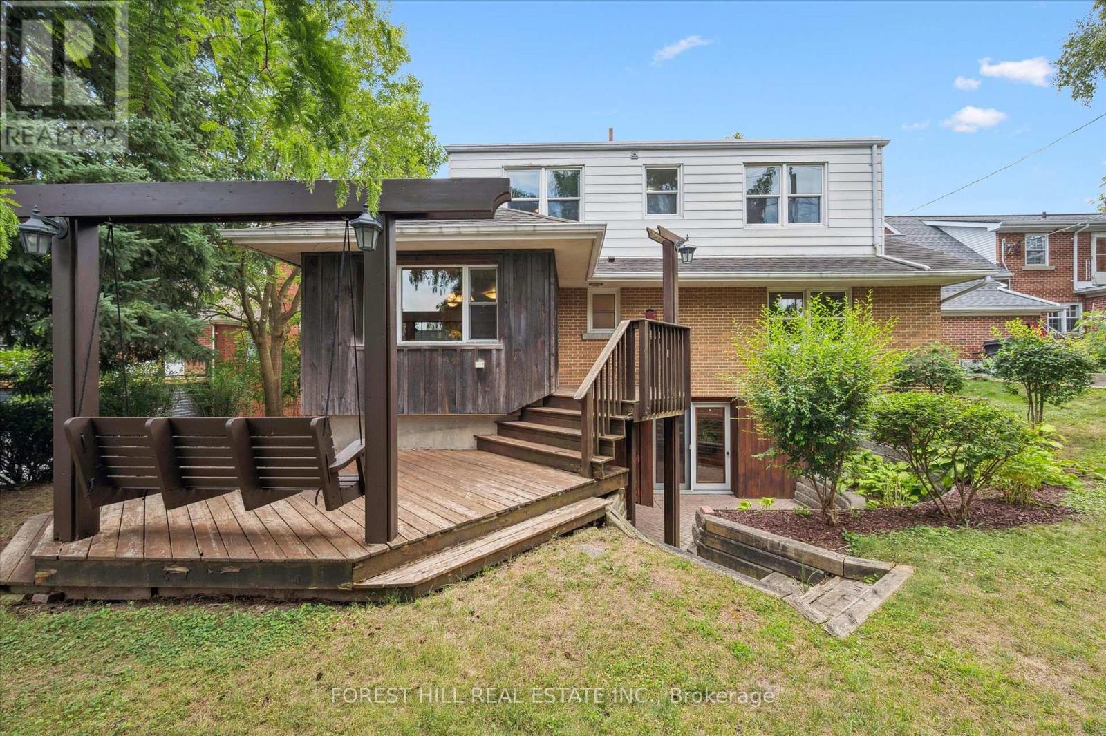 688 Rockway Drive, Kitchener, Ontario  N2G 3B4 - Photo 33 - X12353684