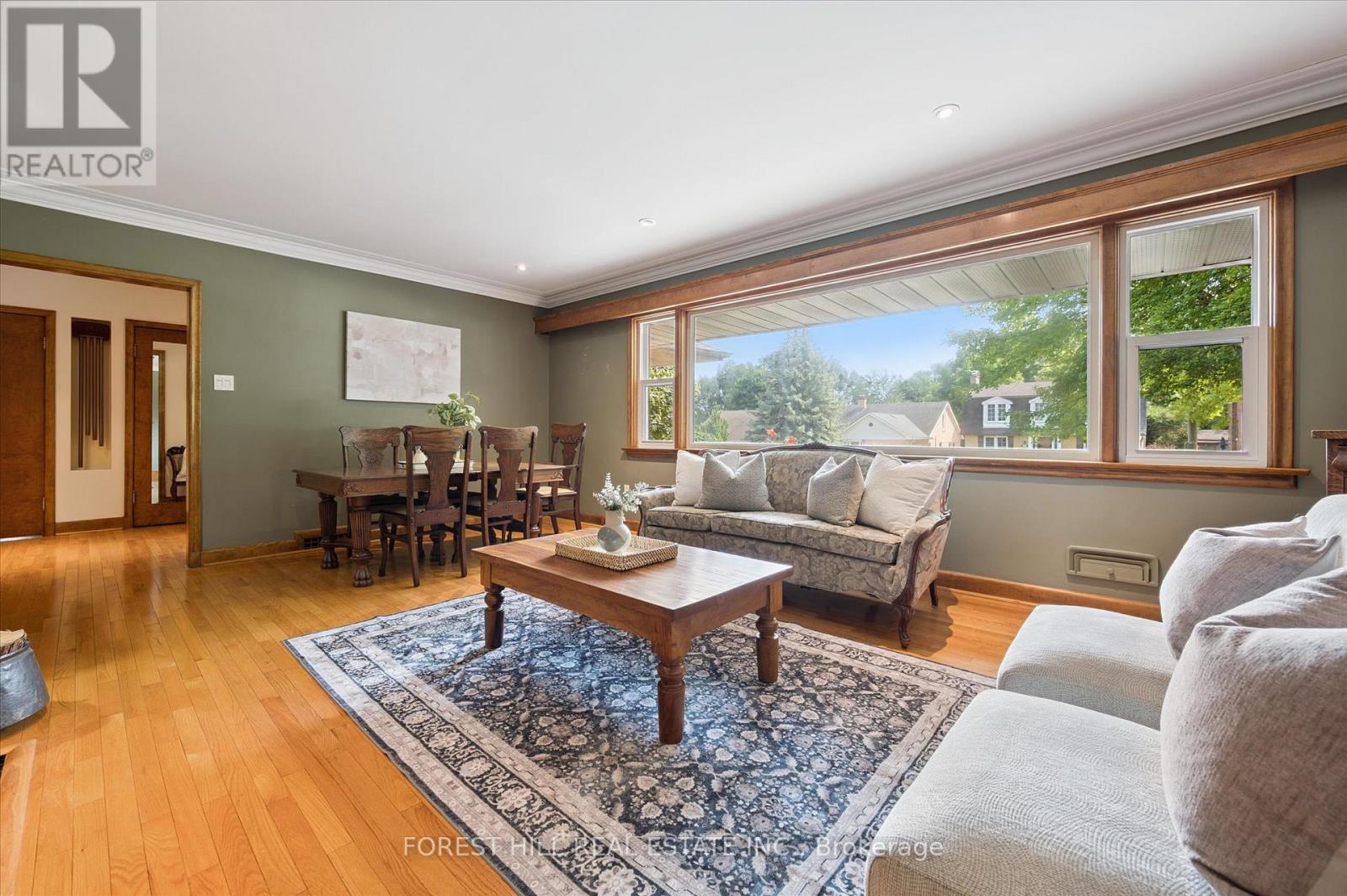 688 Rockway Drive, Kitchener, Ontario  N2G 3B4 - Photo 6 - X12353684