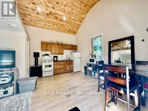 531 11th Avenue, Hanover, Ontario  N4N 2S3 - Photo 17 - X12353719