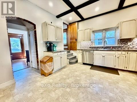531 11th Avenue, Hanover, Ontario  N4N 2S3 - Photo 6 - X12353719
