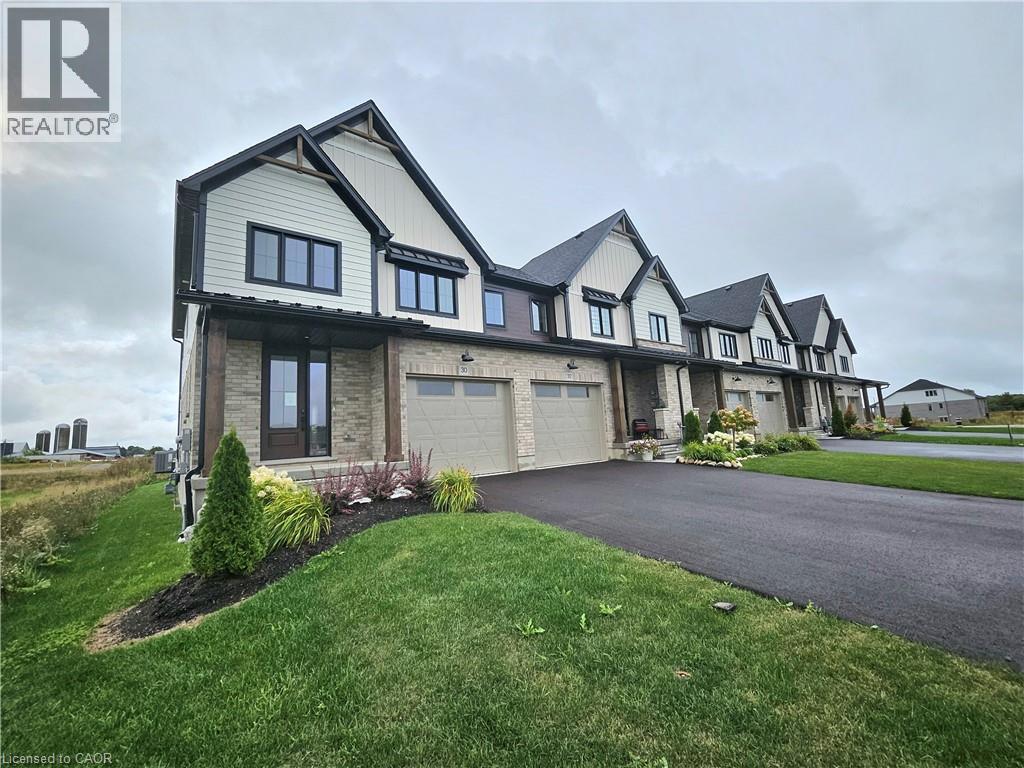 30 Anne Street W, Harriston, Ontario  N0G 1Z0 - Photo 1 - 40727424