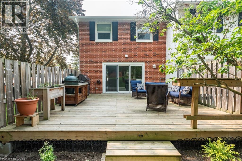411 Keats Way Unit# 4, Waterloo, Ontario  N2L 5S7 - Photo 38 - 40737607