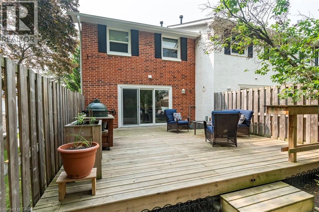 411 Keats Way Unit# 4, Waterloo, Ontario  N2L 5S7 - Photo 37 - 40737607