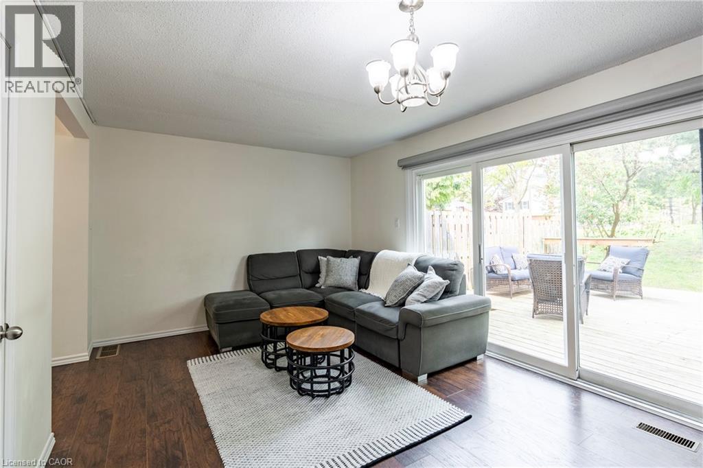 411 Keats Way Unit# 4, Waterloo, Ontario  N2L 5S7 - Photo 8 - 40737607