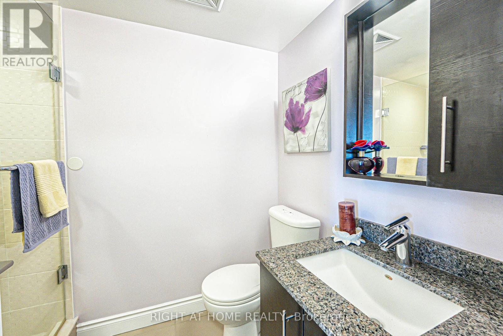 809 - 273 South Park Road, Markham (Commerce Valley), Ontario  L3T 0B5 - Photo 17 - N12351725