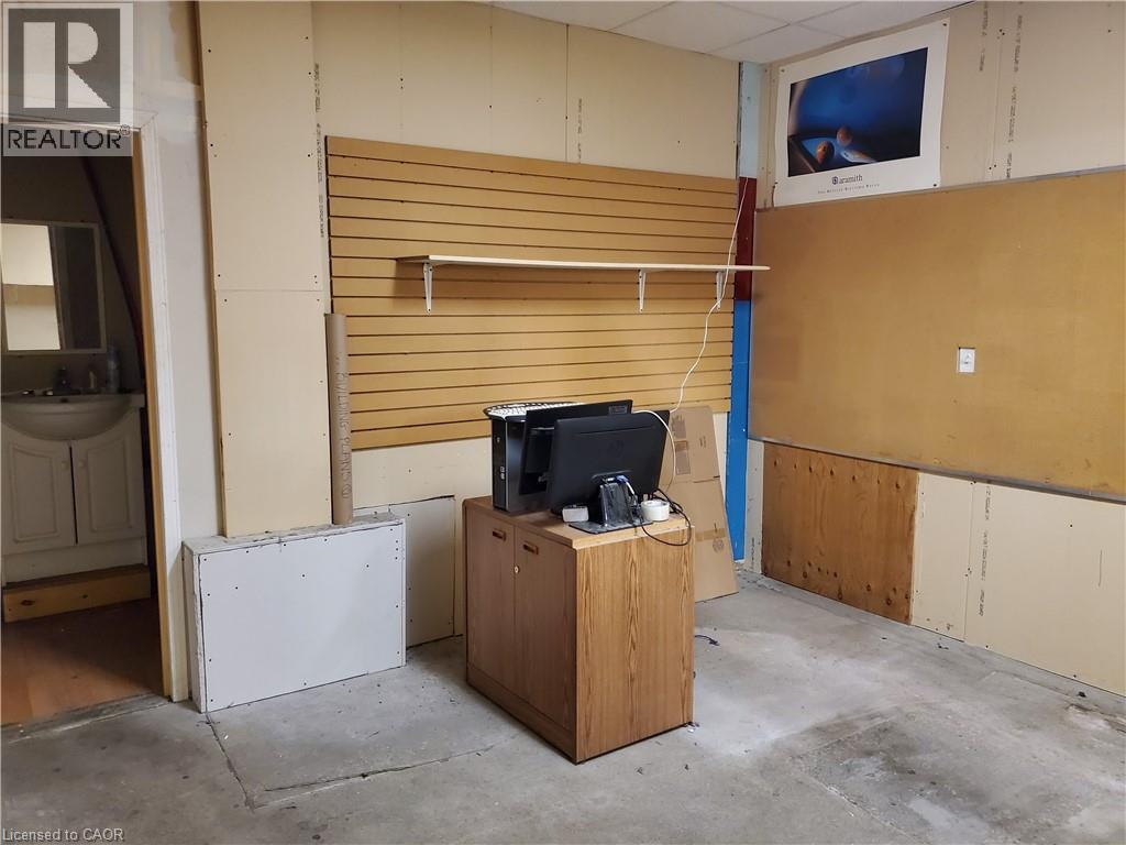 37 Bleams Road, Kitchener, Ontario N2C 2G1 - Photo 13 - 40741372