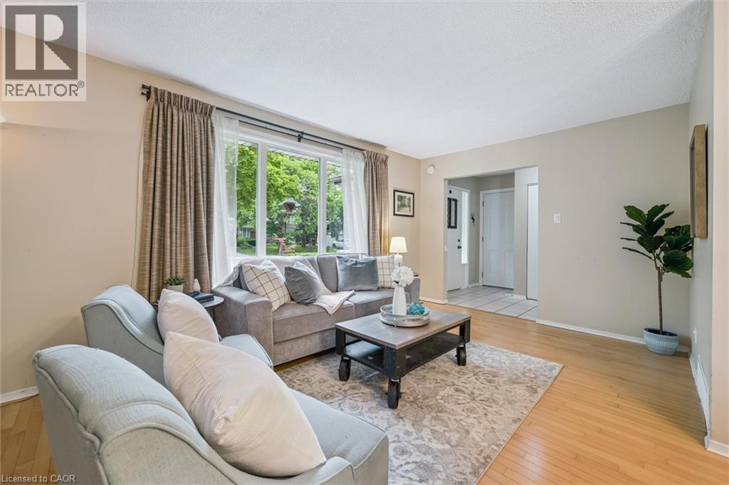 Property at 166 WINDING Way image 4