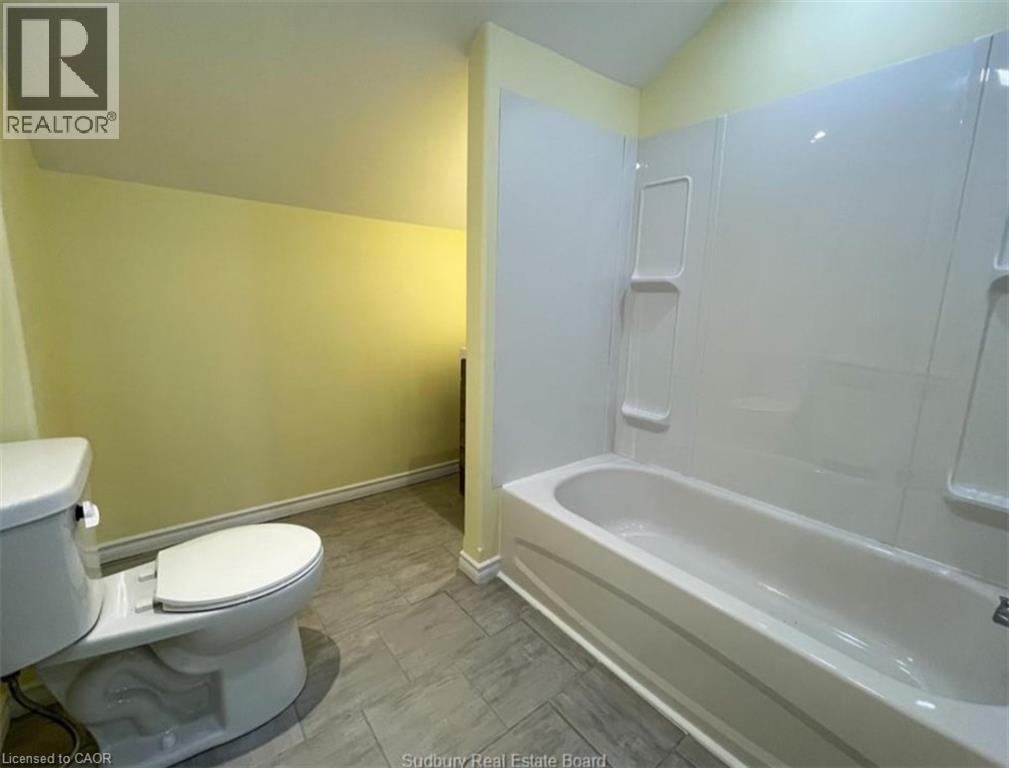 163 Kathleen Street, Sudbury, Ontario  P3C 2L7 - Photo 8 - 40743024