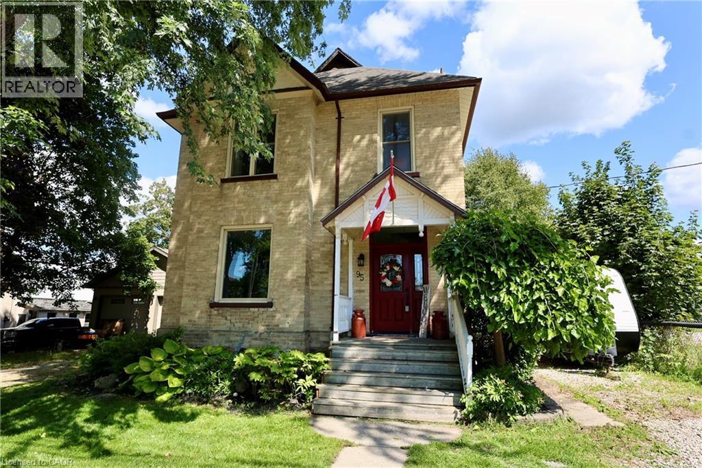 95 John Street S, Harriston, Ontario  N0G 1Z0 - Photo 2 - 40743759