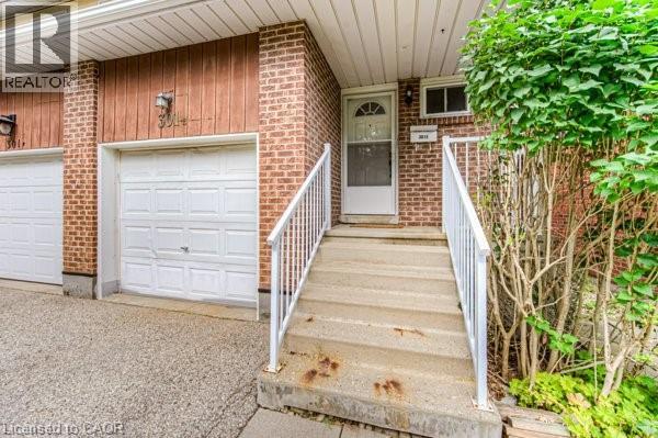 Property at 301E BLUEVALE Street N image 2