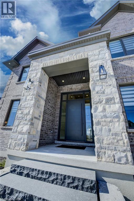Property at 47 PIONEER RIDGE Drive image 4