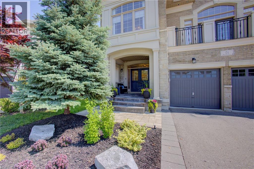 Property at 21 PREVOST Court image 2