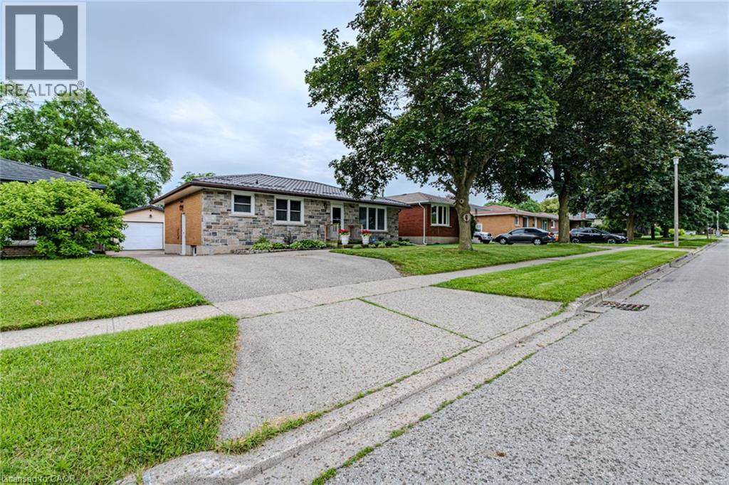 Property at 135 DORSET Road image 4