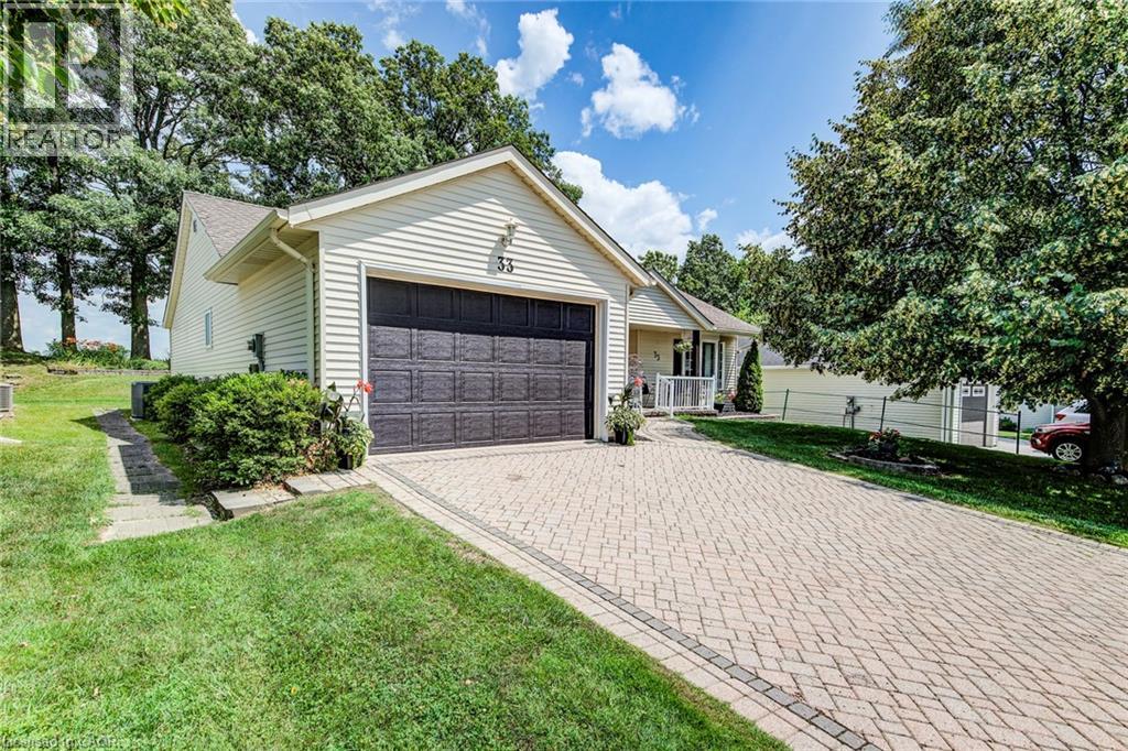 33 Summit Crescent, New Hamburg, Ontario  N3A 2G3 - Photo 3 - 40747664
