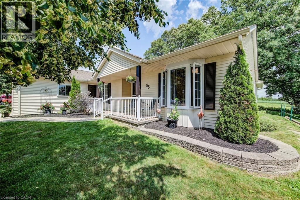 33 Summit Crescent, New Hamburg, Ontario  N3A 2G3 - Photo 1 - 40747664
