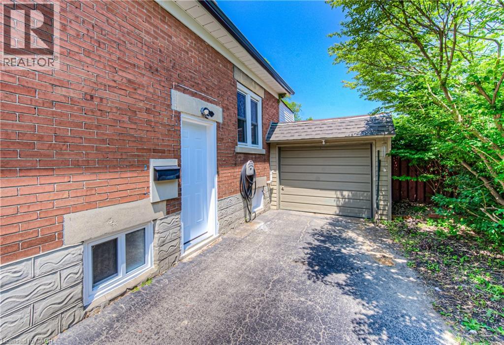 Property at 116 WATERLOO Street image 4