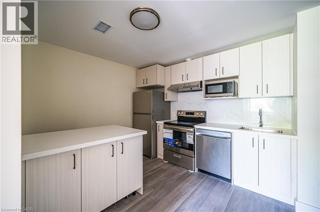 316 Batavia Place Unit# A, Waterloo, Ontario  N2L 3W2 - Photo 4 - 40753268