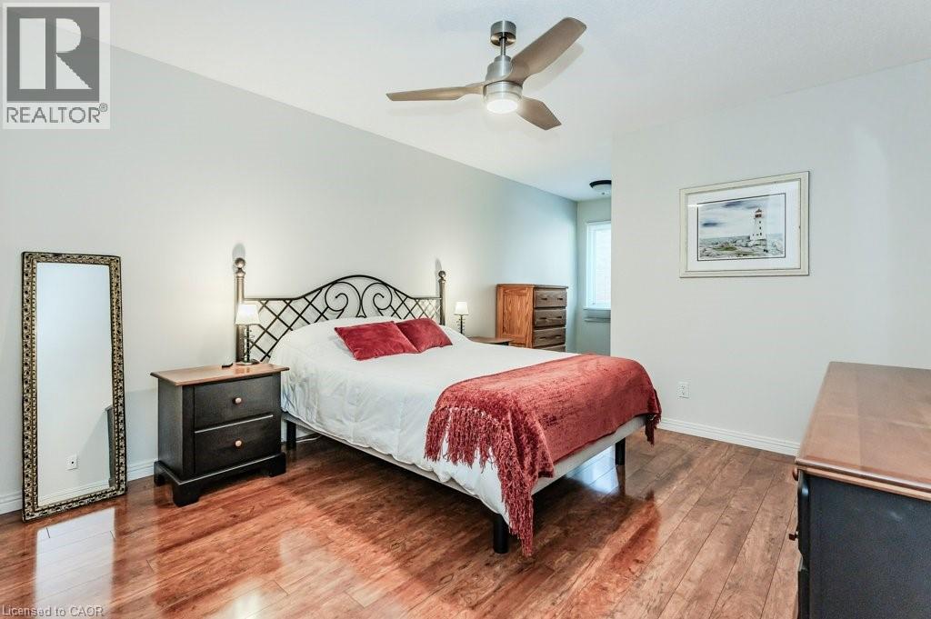 219 Corrie Crescent, Waterloo, Ontario  N2L 5W3 - Photo 18 - 40721981