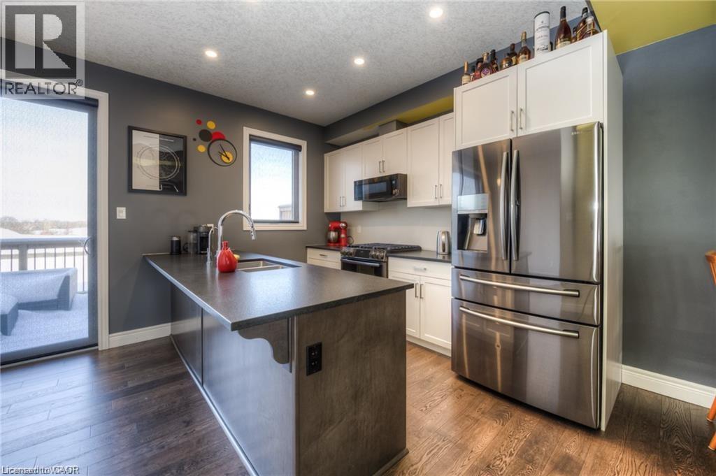 110 Loxleigh Lane, Breslau, Ontario  N0B 1M0 - Photo 11 - 40729429