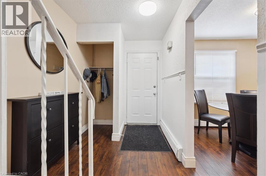 Property at 293 FAIRWAY Road N Unit# 33 image 2