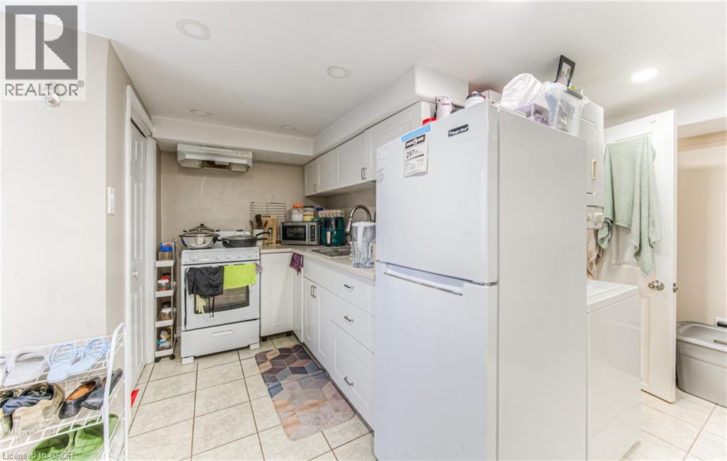 3 Brock Street, Kitchener, Ontario  N2M 1A4 - Photo 2 - 40733906