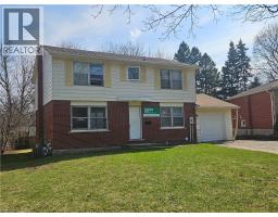 42 CARDILL Crescent, Waterloo, Ontario