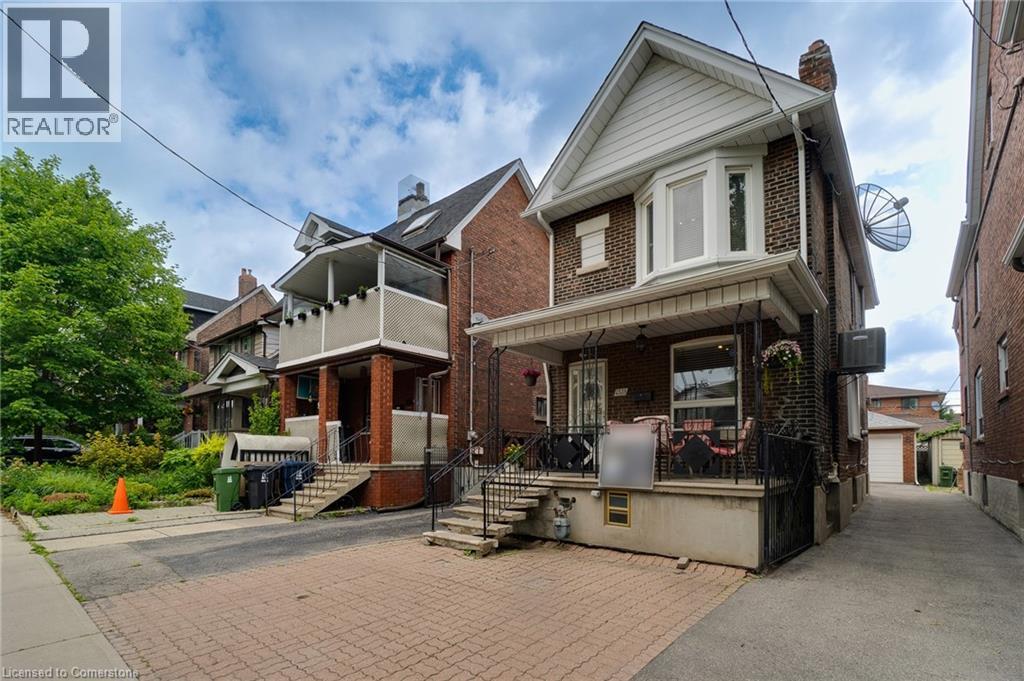 Property at 1315 LANSDOWNE Avenue image 4