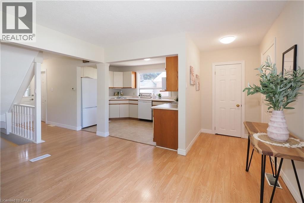 195 Sixth Avenue, Kitchener, Ontario  N2C 1R2 - Photo 13 - 40754226