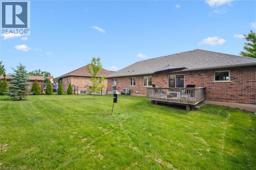 621 Munich Circle, Waterloo, Ontario  N2V 2L6 - Photo 38 - 40739980