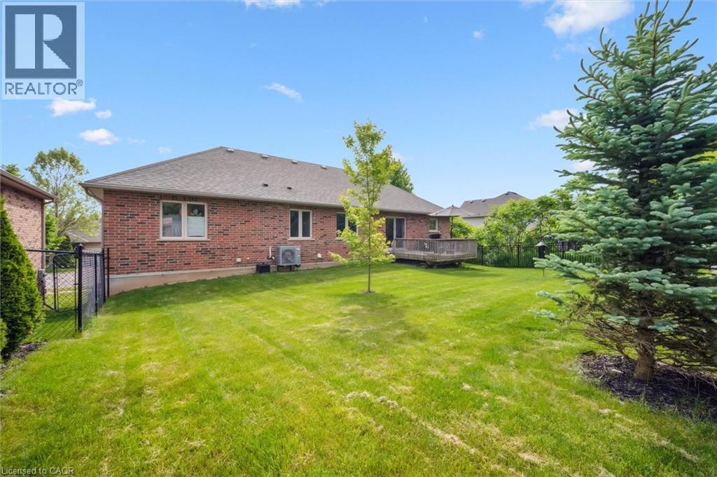 621 Munich Circle, Waterloo, Ontario  N2V 2L6 - Photo 39 - 40739980