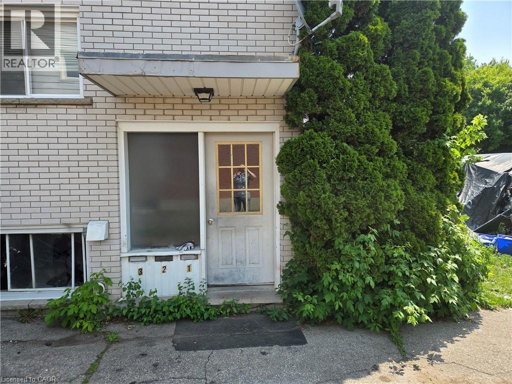 74 Carnaby Crescent, Kitchener, Ontario  N2A 1M7 - Photo 2 - 40740804