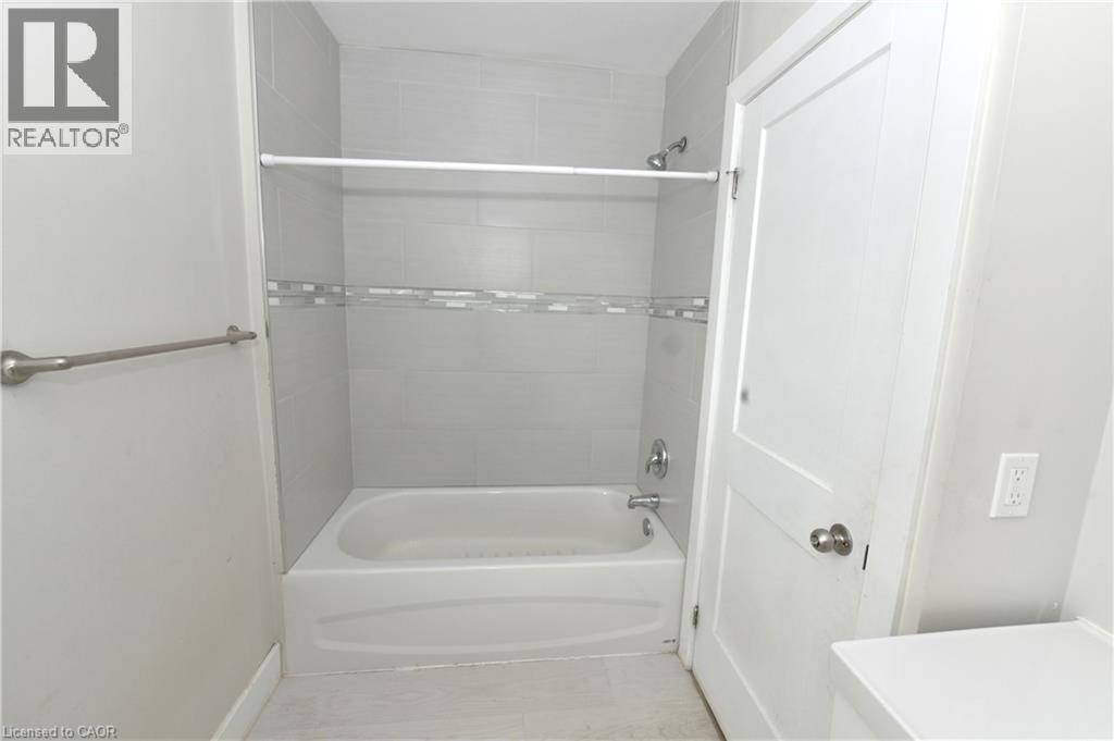 Photo 23 of 28 for 10 Meda Street