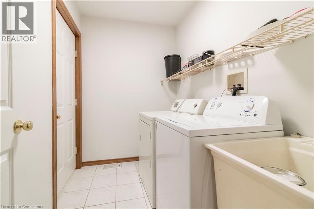 60 Whitlaw Way Unit# 2, Paris, Ontario  N3L 4C3 - Photo 38 - 40754452