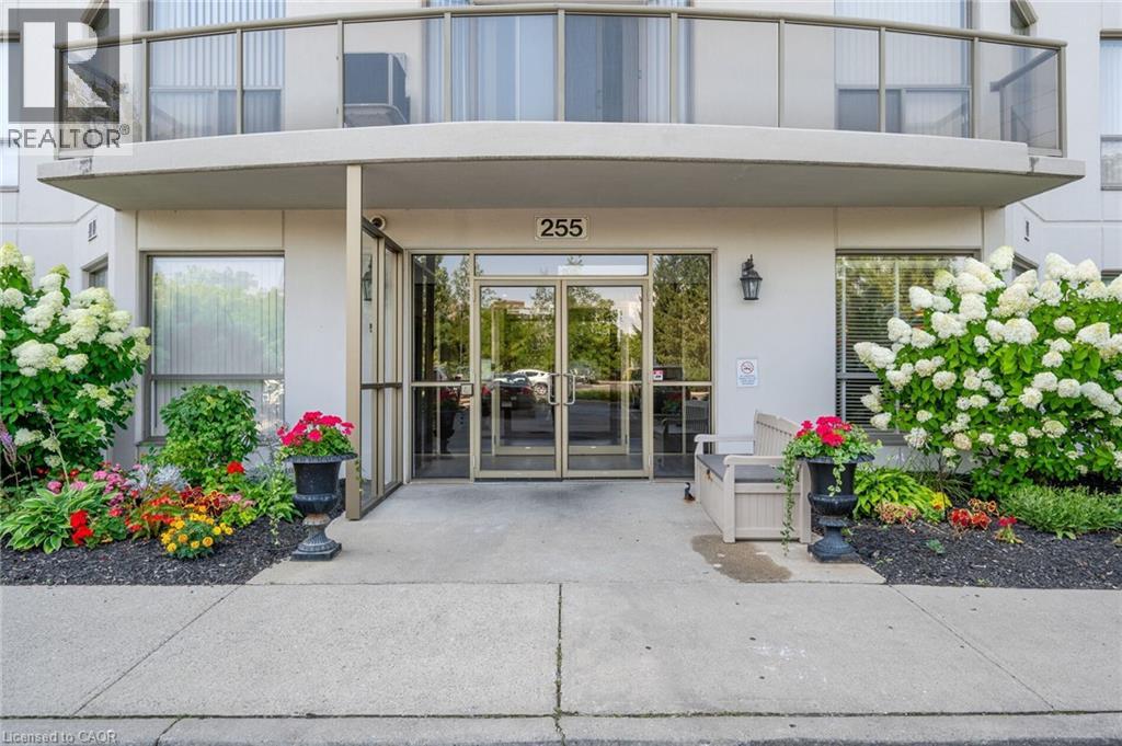 255 Keats Way Unit# 607, Waterloo, Ontario  N2L 6N6 - Photo 2 - 40746013