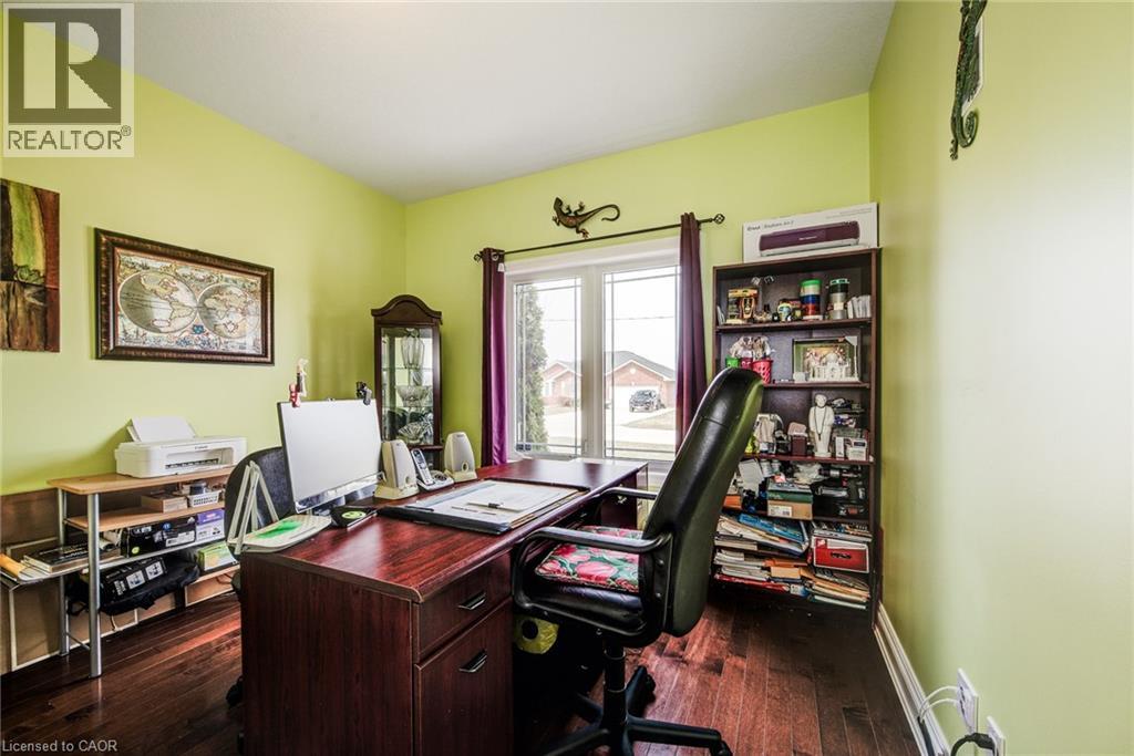6 Brown Street S, Clifford, Ontario  N0G 1M0 - Photo 25 - 40750325