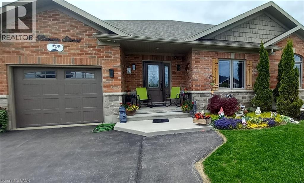 6 Brown Street S, Clifford, Ontario  N0G 1M0 - Photo 2 - 40750325