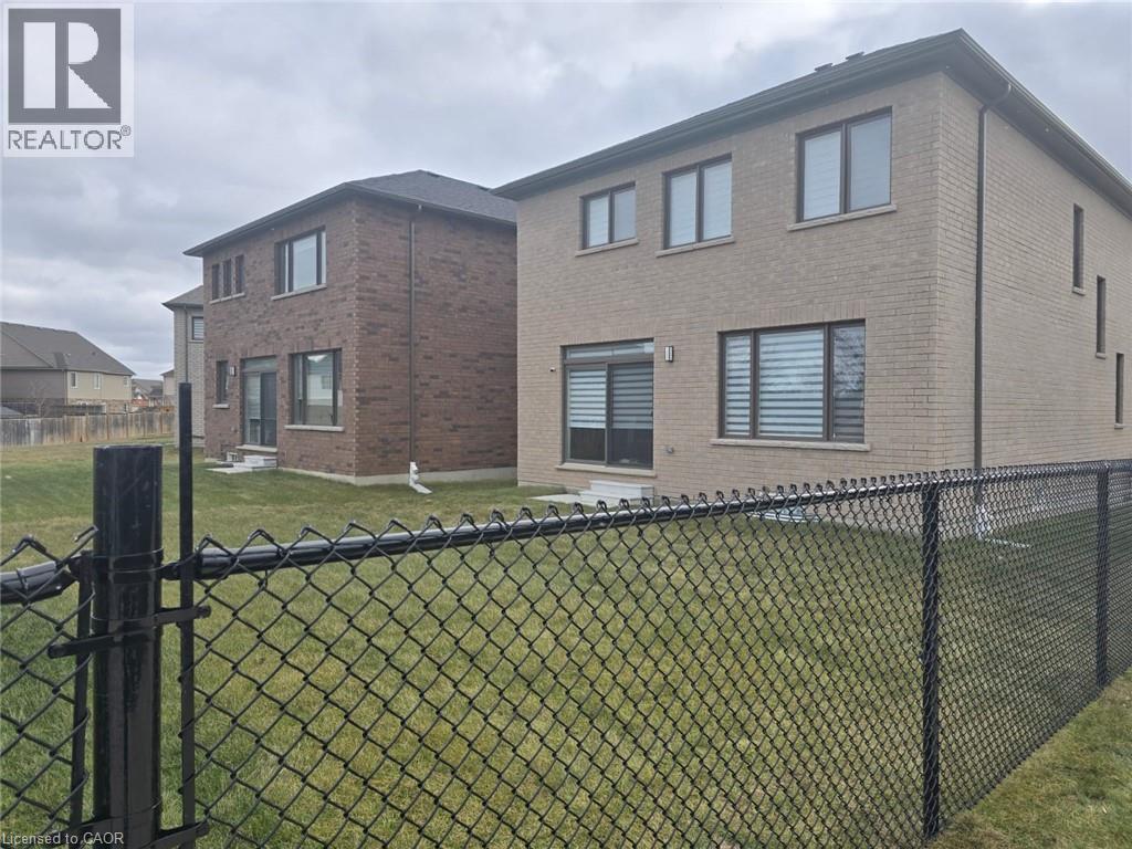 88 Blacklock Street, Cambridge, Ontario  N1S 0E3 - Photo 3 - 40750780