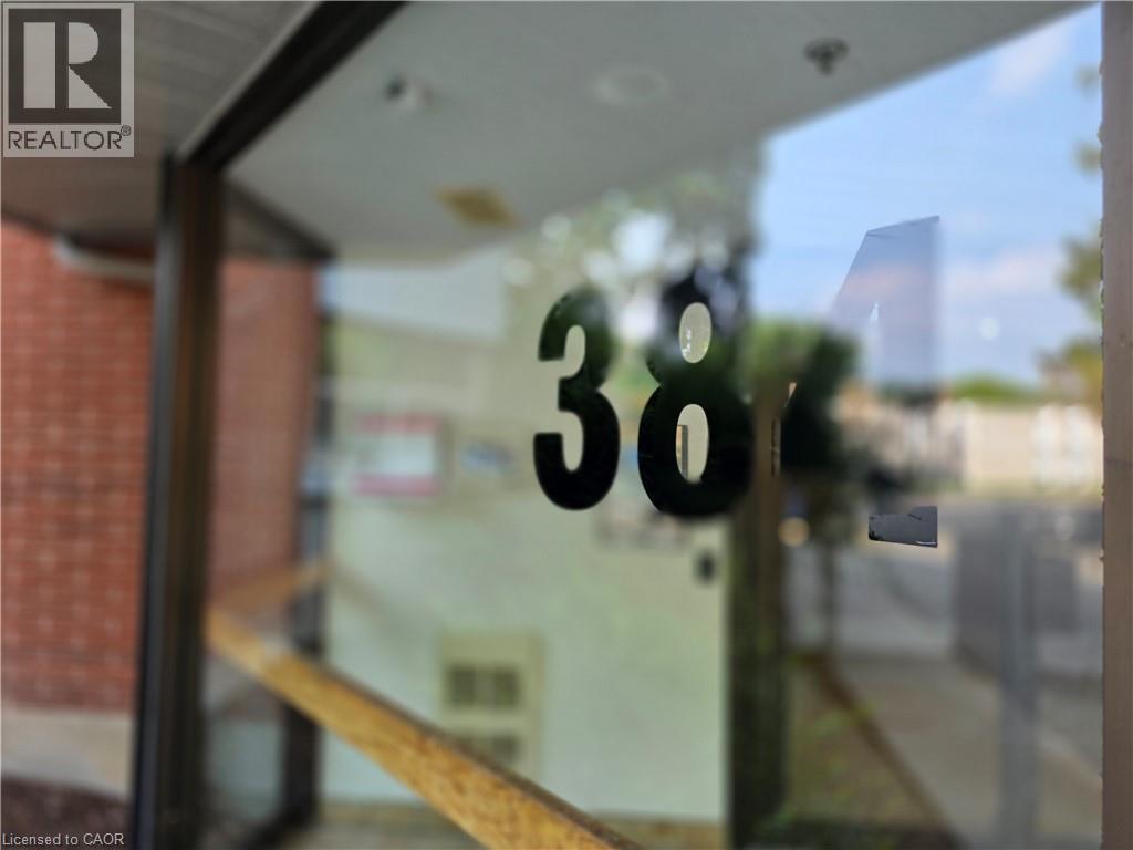 384 Erb Street W Unit# 102, Waterloo, Ontario  N2L 1W6 - Photo 5 - 40751324