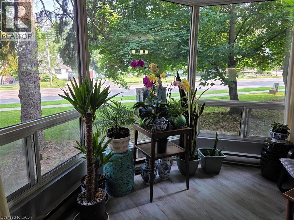 384 Erb Street W Unit# 102, Waterloo, Ontario  N2L 1W6 - Photo 8 - 40751324