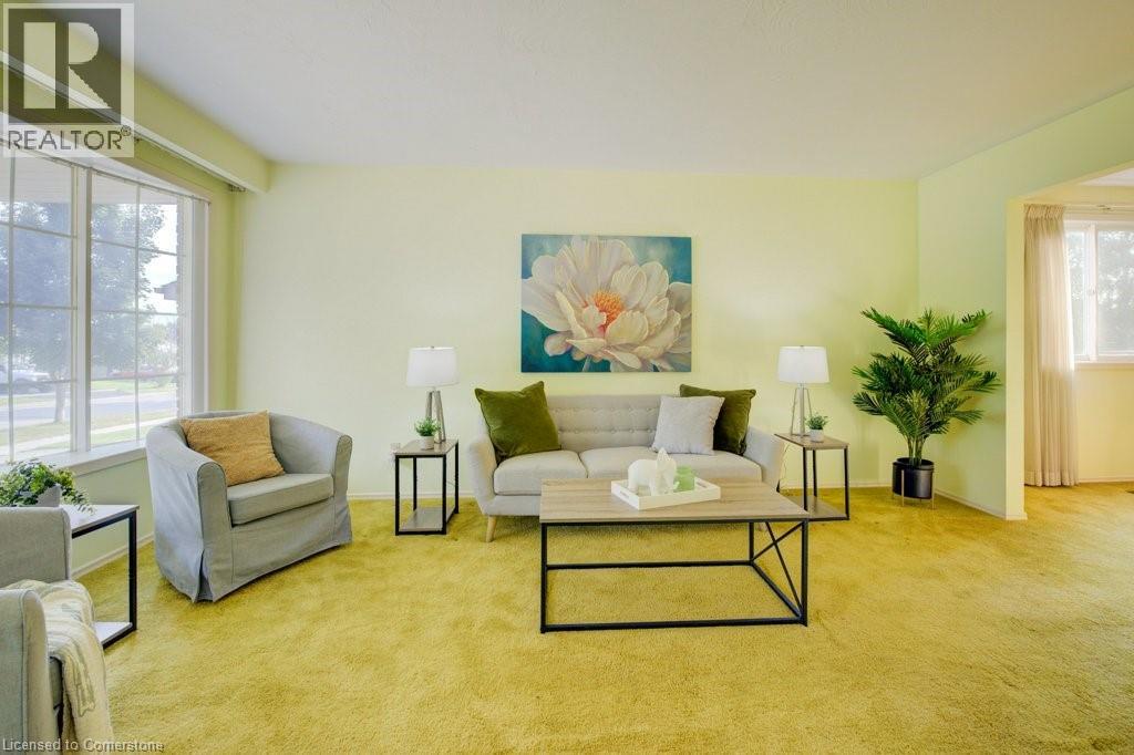 Property at 71 RIPLEY Crescent image 4