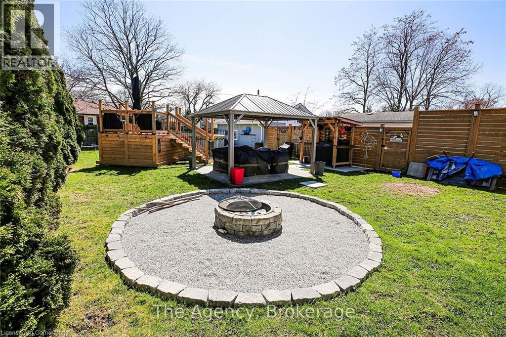14 Heywood Avenue, St. Catharines, Ontario  L2M 2M8 - Photo 12 - 40756000