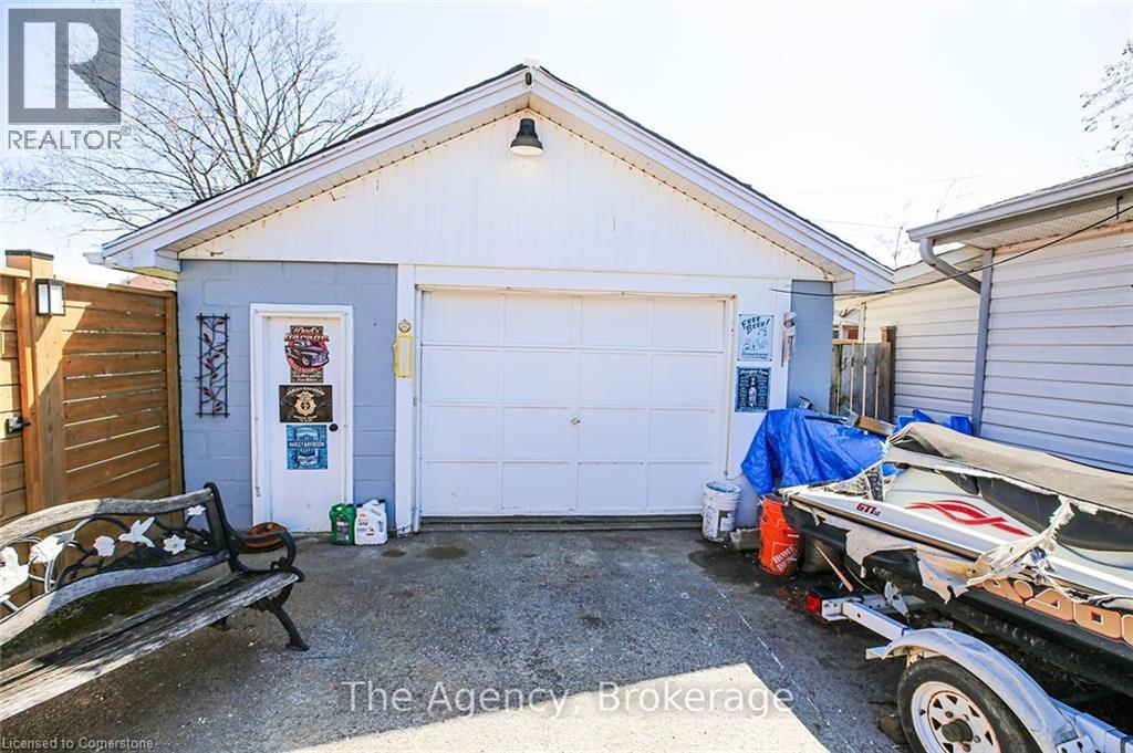 14 Heywood Avenue, St. Catharines, Ontario  L2M 2M8 - Photo 10 - 40756000