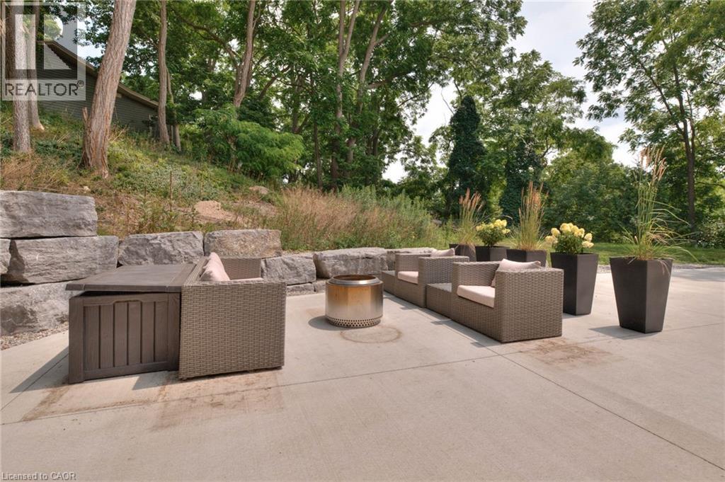 38 Shirk Place, Kitchener, Ontario  N2K 1R4 - Photo 33 - 40756246