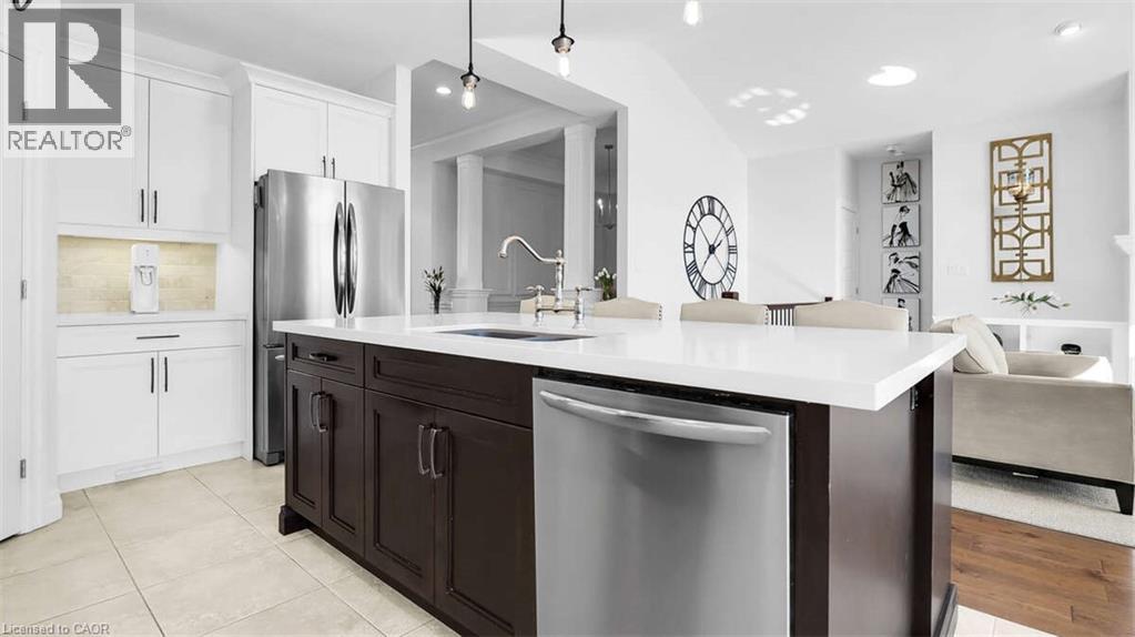 Photo 18 of 50 for 26 Old Course Road