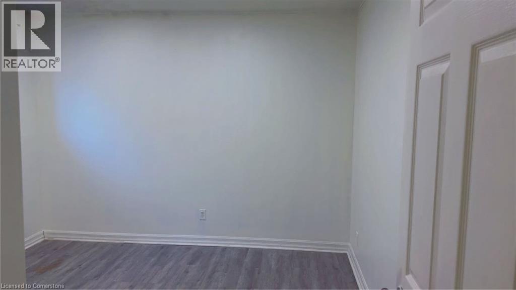 23 Westchester Drive, Kitchener, Ontario  N2B 3T1 - Photo 9 - 40756360